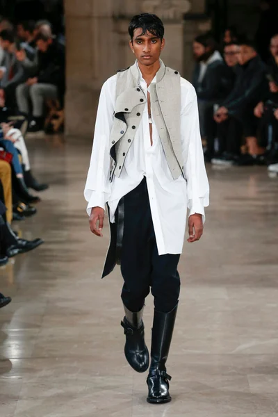 Look 8